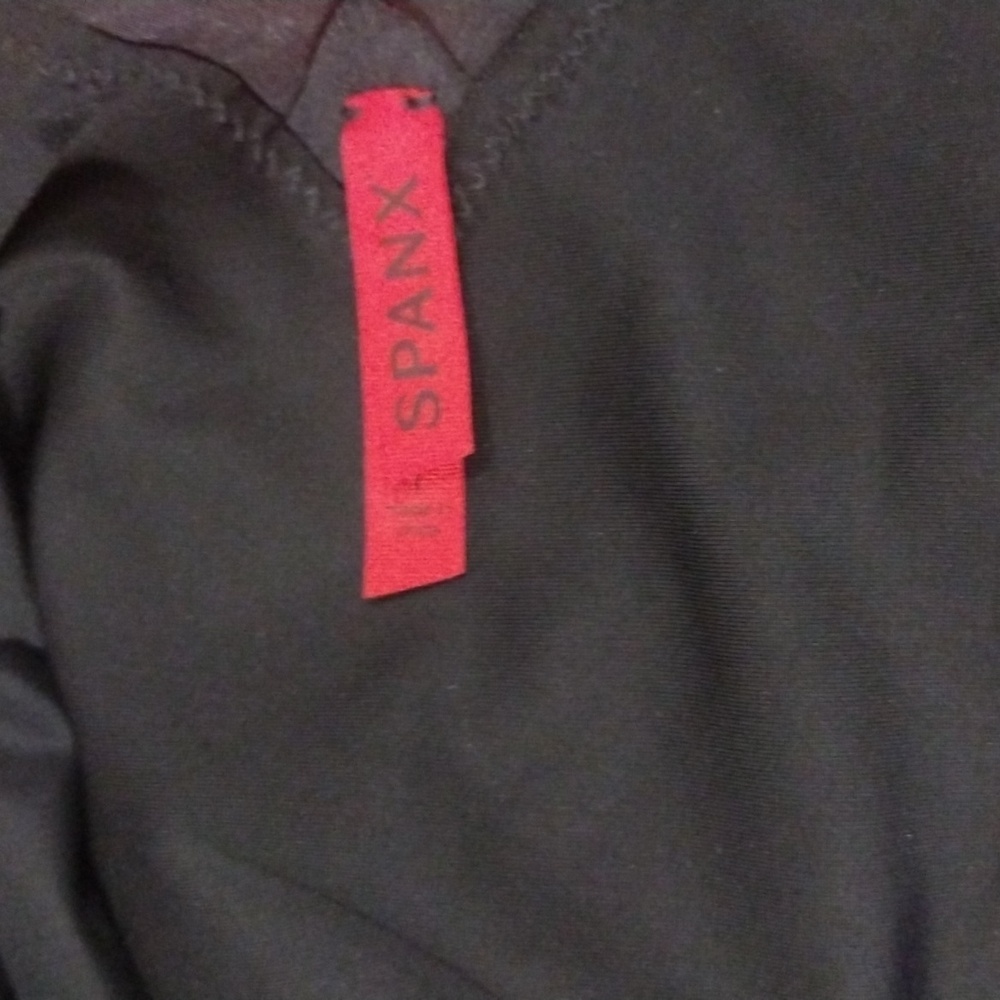 Spanx Simplicity Double V-Neck L - image 3